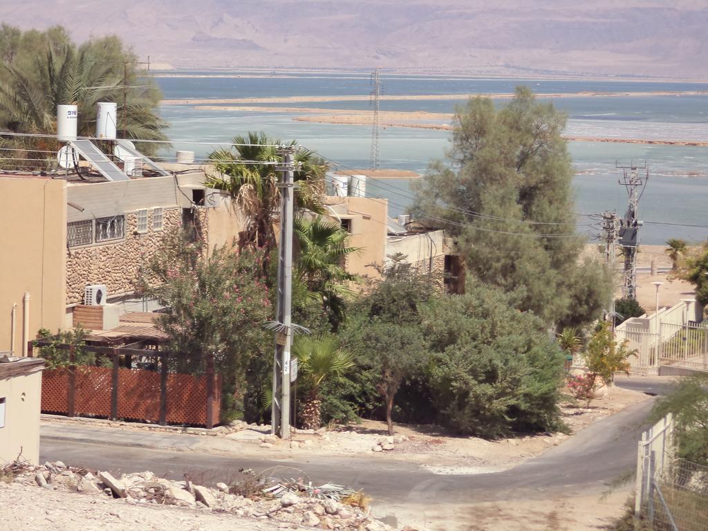 Rose Dead Sea Neve Zohar Hotel Room photo